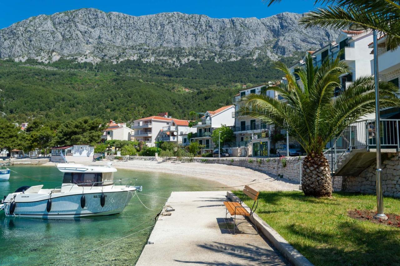 Apartments Ivica - Beachfront Дрвеник Екстер'єр фото