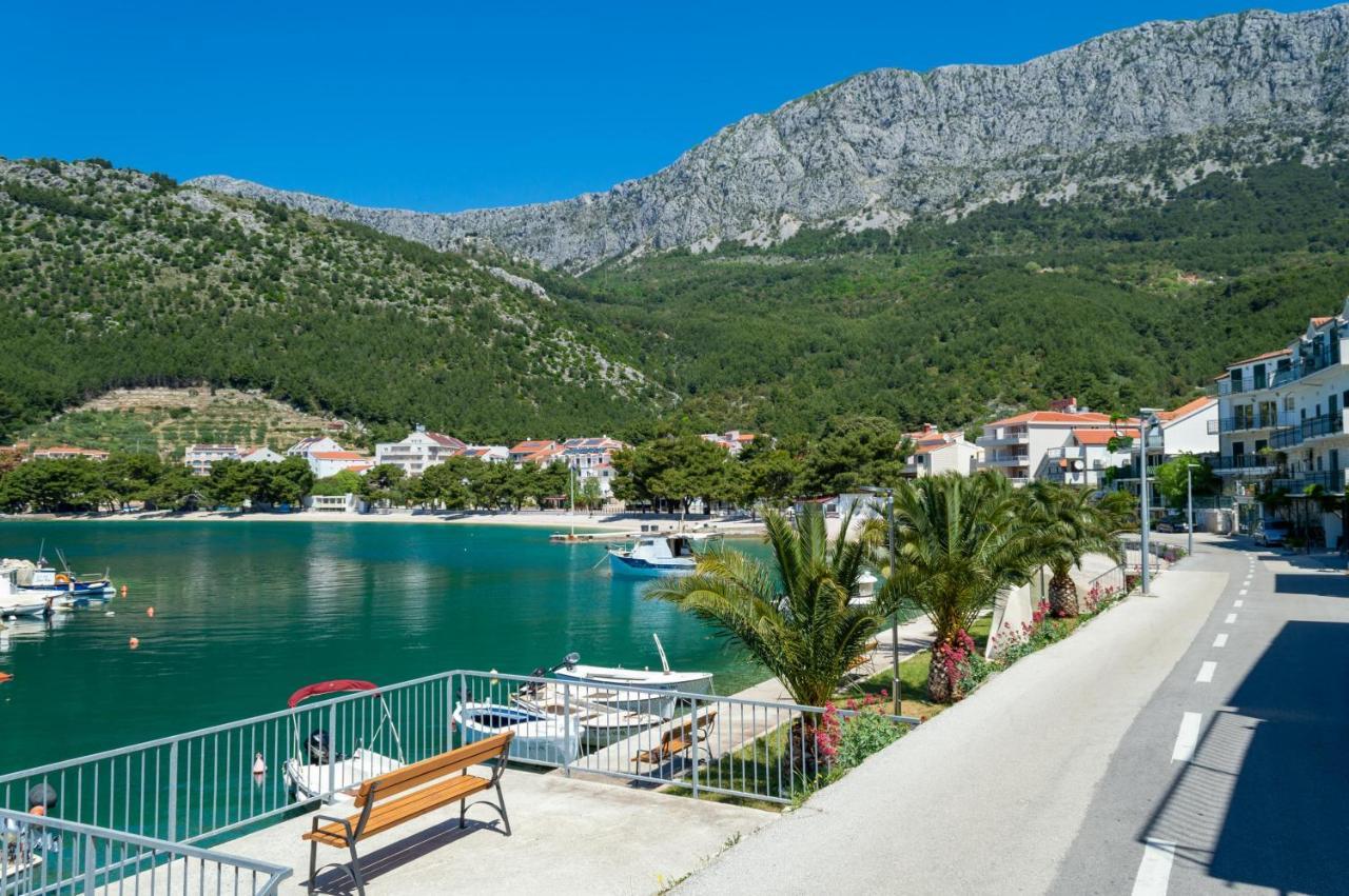Apartments Ivica - Beachfront Дрвеник Екстер'єр фото